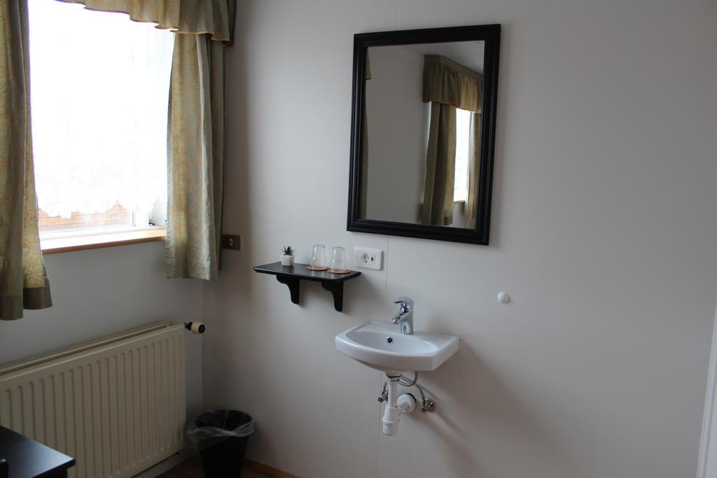 Lonsa Guesthouse Акурейри Екстериор снимка